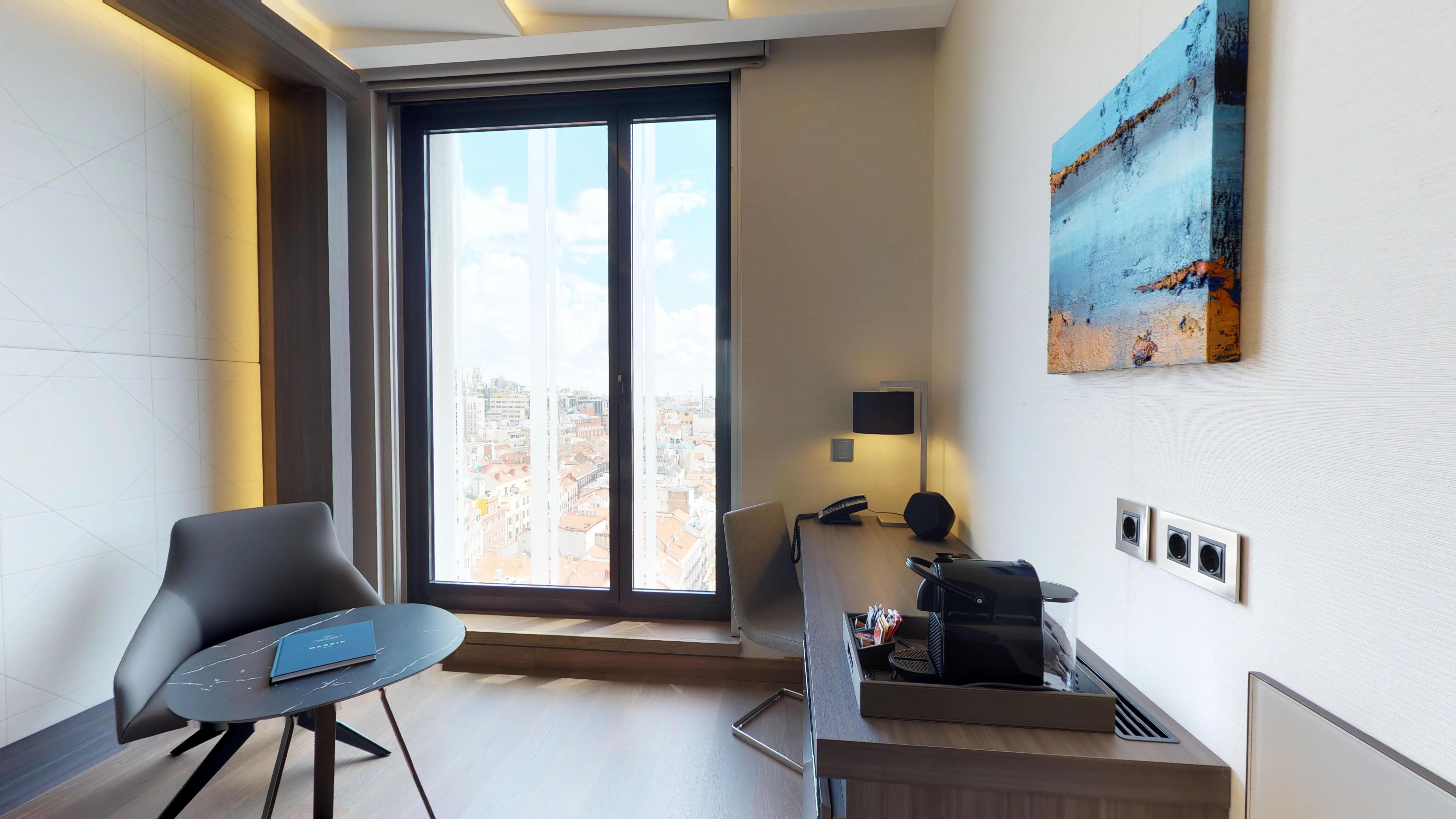 Vp Plaza Espana Design Madrid Eksteriør bilde A typical office at the University of Westminster