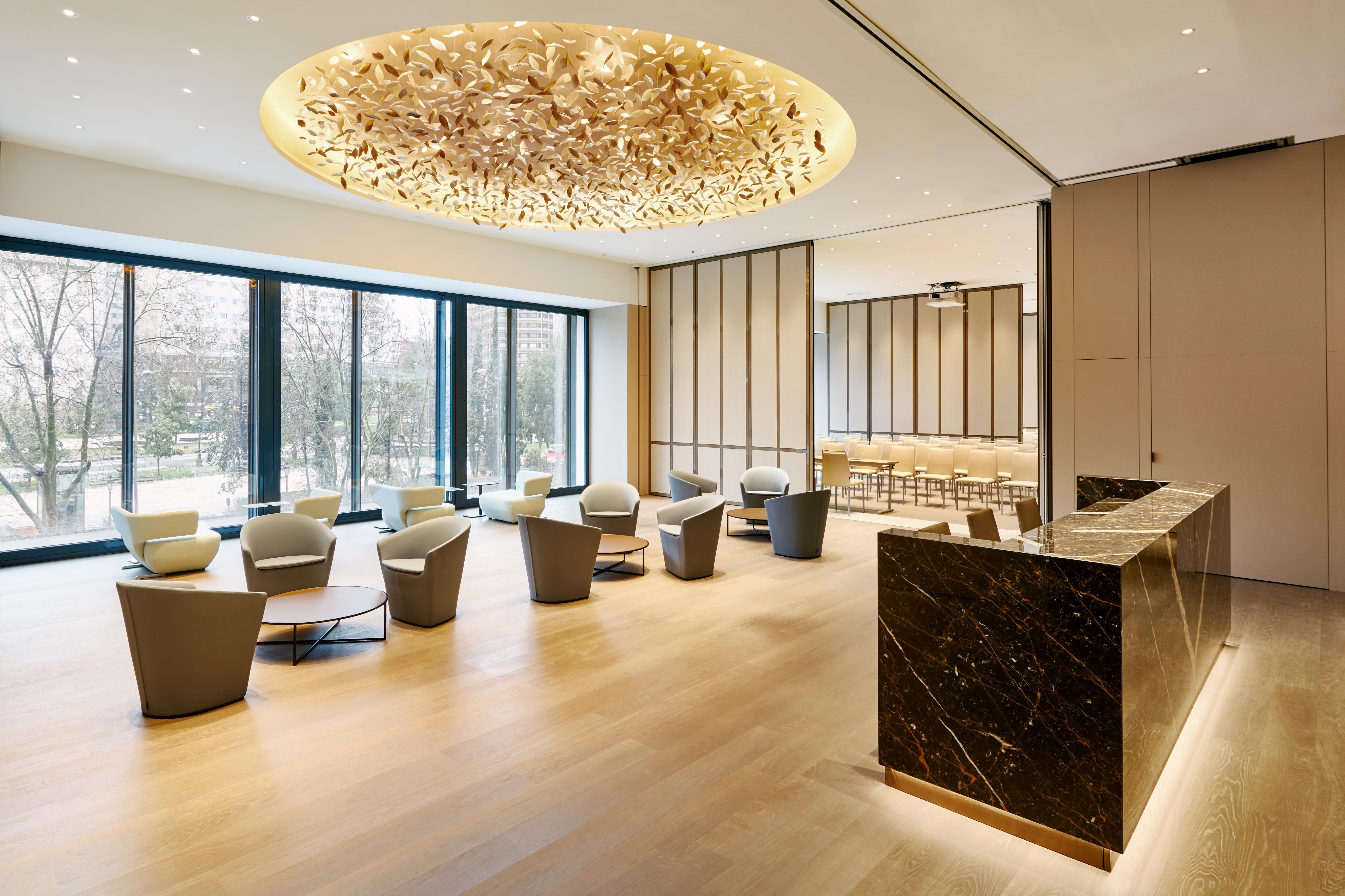 Vp Plaza Espana Design Madrid Eksteriør bilde The Club at One Wall Street